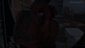 Milf colombiana es follada por primera vez por brasileño con gigante verga