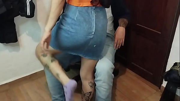 hermosa chica colombiana me da una rica mamada y termiona en sexo salvaje